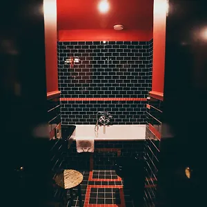 La Mondaine Hotel